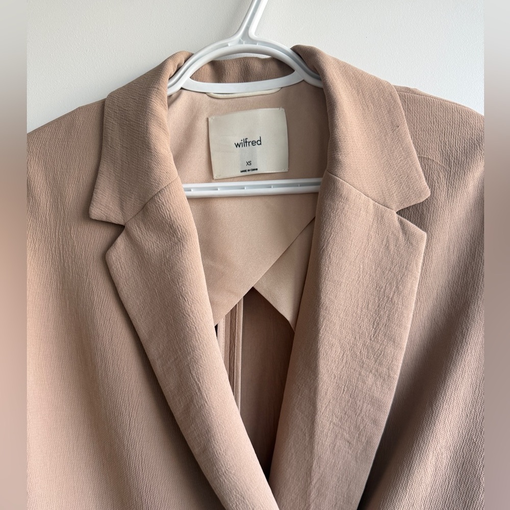 Aritzia Wilfred Destiny Blazer - Picture 2 of 8
